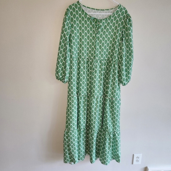 NWOT Green Patterned Maxi Boho Long Dress - Picture 1 of 4